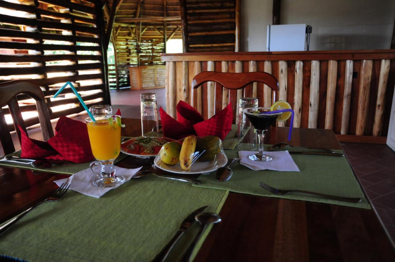 Kibale Guest Cottages Fort Portal Exterior foto